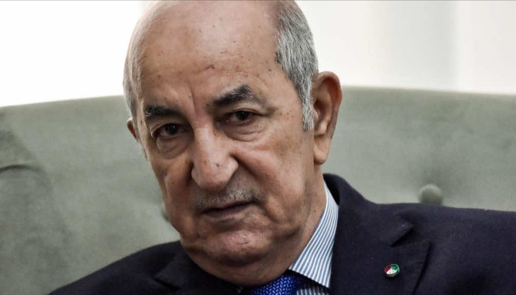 تبون يتجاهل مبادرة المغرب ويحدث شعبه عن طائرتين إسبانيتين ستصلان إلى الجزائر لإخماد الحرائق وأخرى سويسرية ستصل بعد ثلاثة أيام!