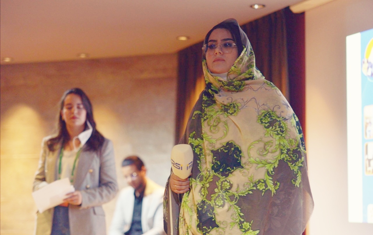 الجامعة الشتوية للقيادة الشبابية بإفران تكرم “جبران الركلاوي” نظير جهوده لدعم قضايا الشباب والإعلام بالصحراء المغربية