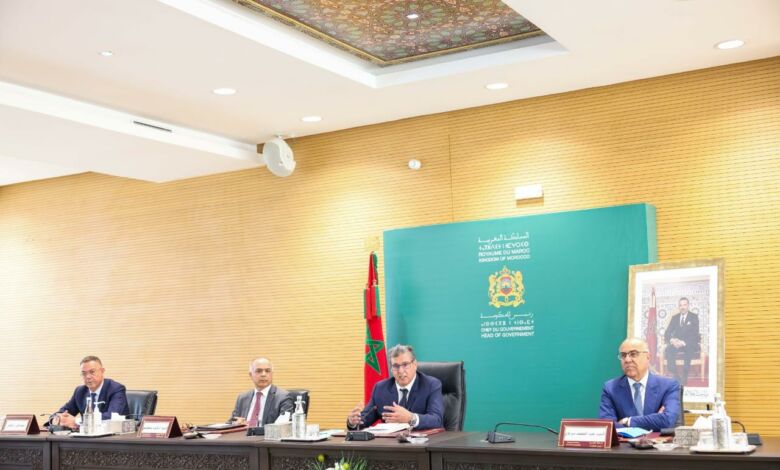 الحكومة تطلق برنامجا لتكوين 50 ألف أستاذ في أفق 2025