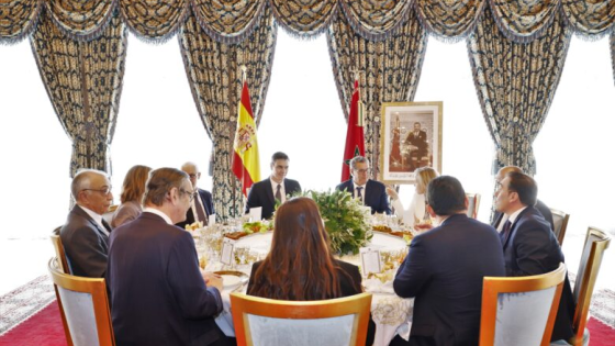 الملك محمد السادس يقيم مأدبة غداء على شرف رئيس الحكومة الإسبانية بيدرو سانشيز والوفد المرافق له