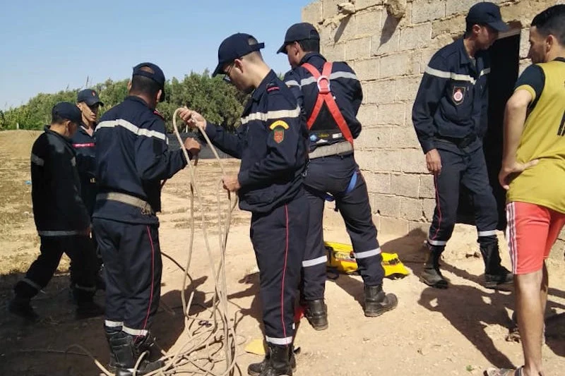 طفل يسقط في بئر مهجورة باشتوكة‎