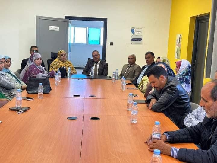 الهواري يشرف على تسليم المهام للسيدة صفية الجماني مندوبة بالنيابة لوزارة الصحة و الحماية الإجتماعية بالسمارة