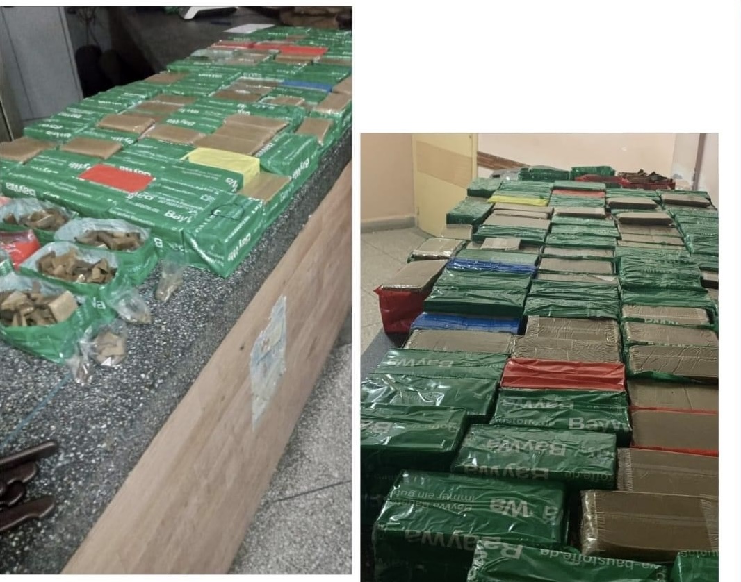 توقيف مروج مخدرات بحوزته 43 كيلوغراماً من الشيرا في الداخلة