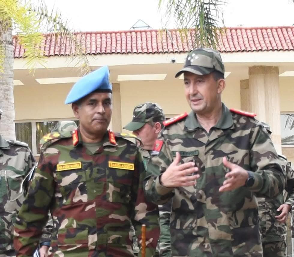 لقاء دوري بين القوات المسلحة الملكية والمينورسو: مناقشة التطورات الأمنية والتزام مشترك بالسلام والاستقرار.