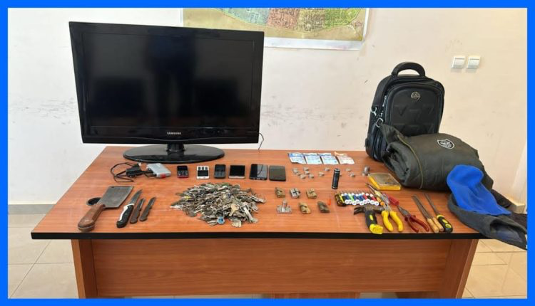 أمن المرسى يوقف ستيني للإشتباه في تورطه بقضية تتعلق بالسرقة