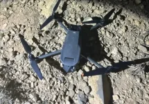 القوات المسلحة الملكية تسقِط طائرة بدون طيار صغيرة الحجم على الحدود المغربية-الجزائرية