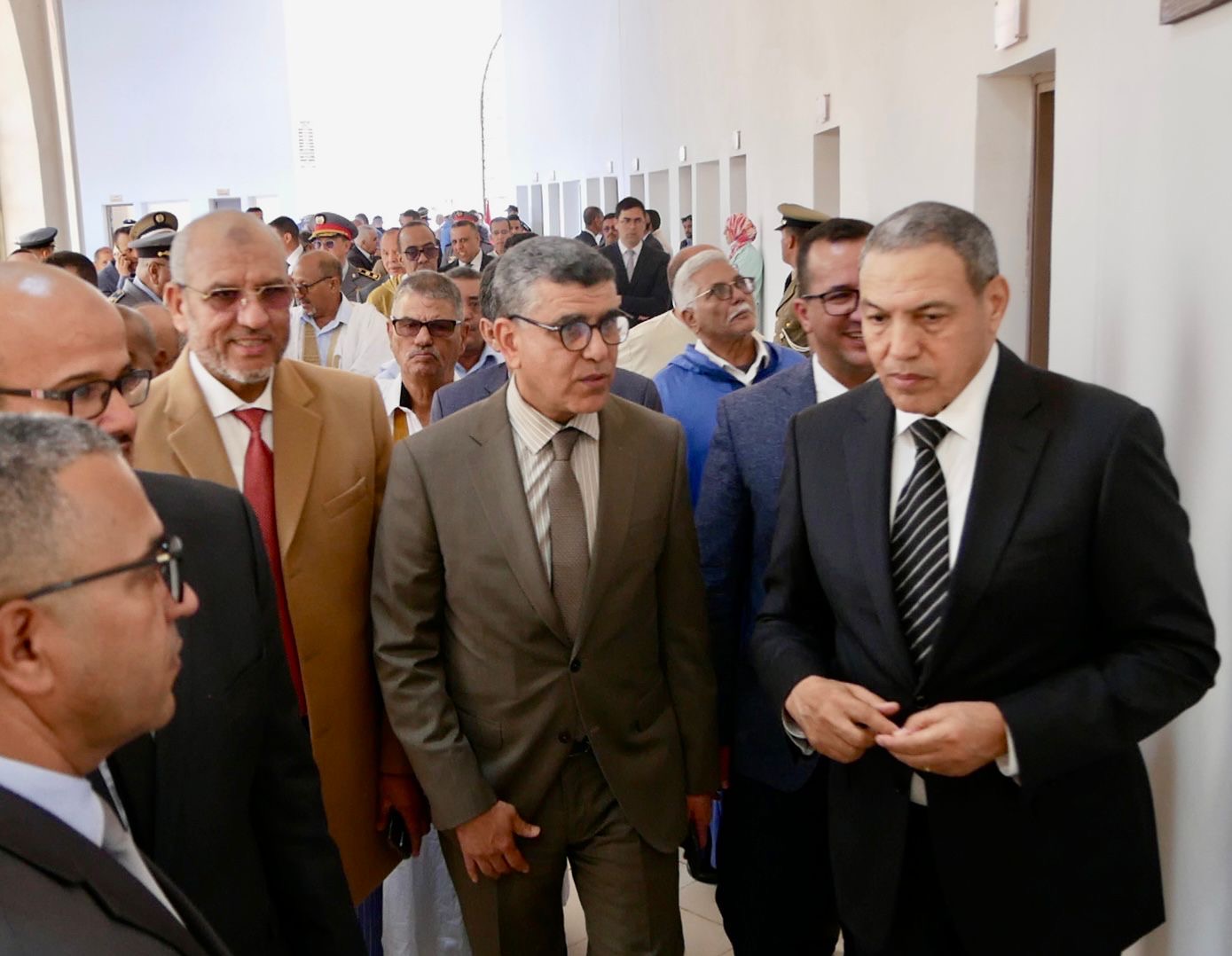 والي جهة العيون الساقية الحمراء يشرف على إعطاء انطلاقة تشغيل المحطة الطرقية الربيب السمارة