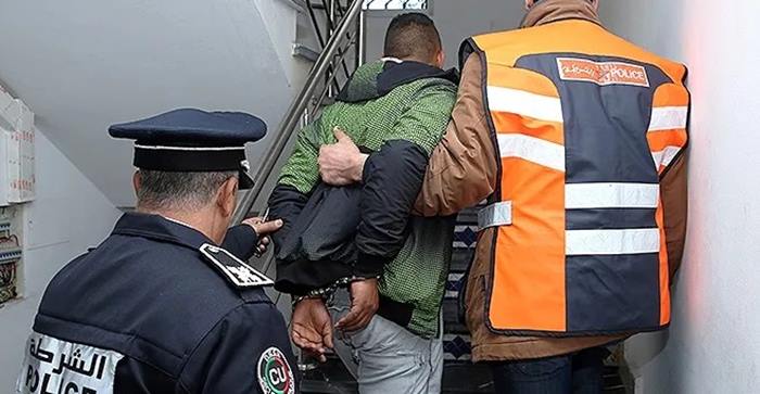 أمن الداخلة يوقف 3 قاصرين متهمين بسرقة أكثر من 33 مليون سنتيم من داخل منزل