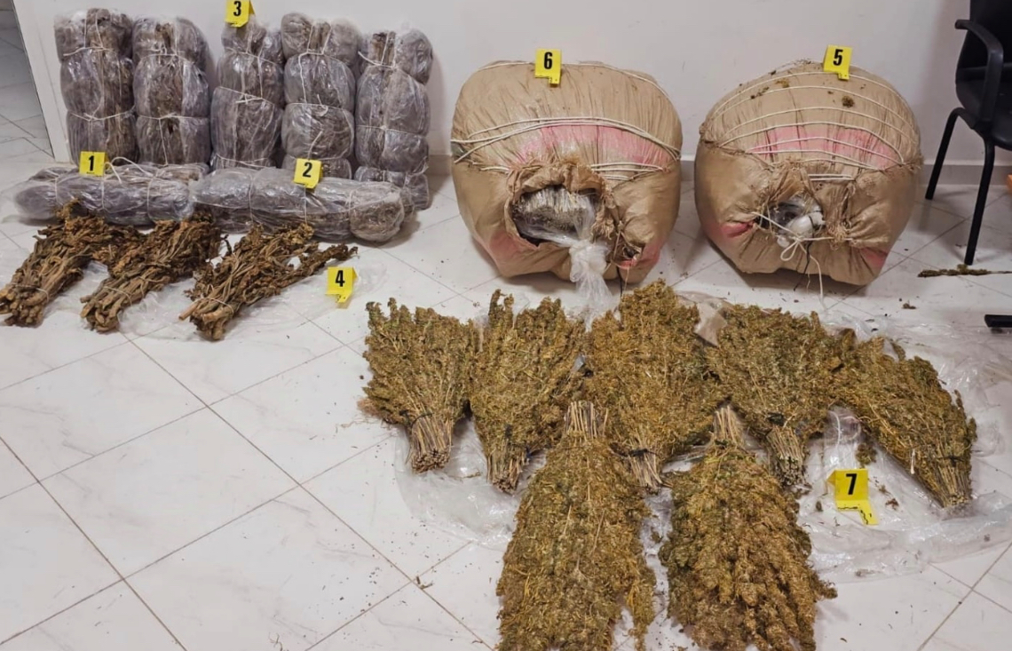 أمن بوجدور يوقف مروج مخدرات ويحجز 16.5 كلغ من القنب الهندي والتبغ