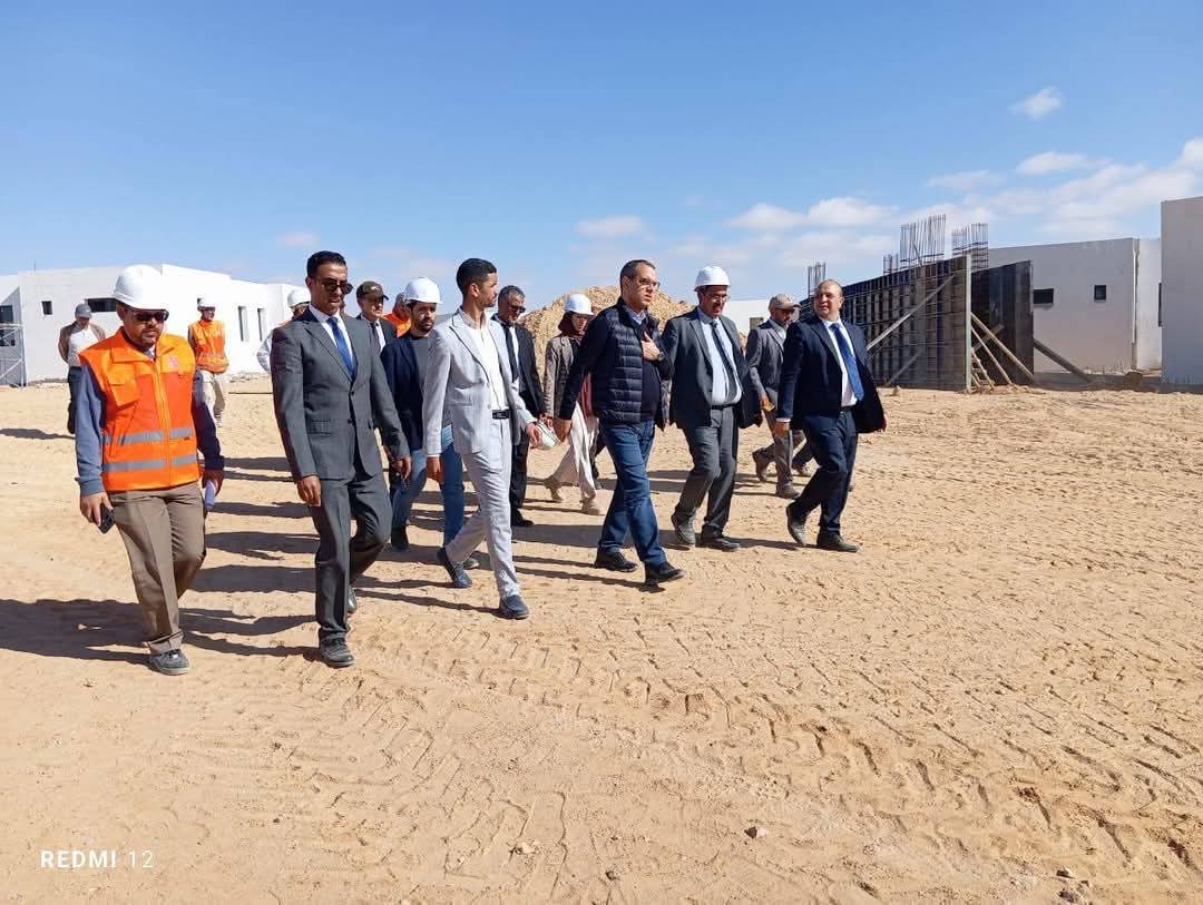 عامل طانطان يتفقد المشاريع الكبرى لوزارة الشباب والثقافة والتواصل قطاع الشباب بجماعة الشبيكة