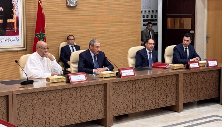 السلطات المحلية بالعيون تعقد اجتماعا لتقييم تموين الأسواق وتعزيز المراقبة في شهر رمضان