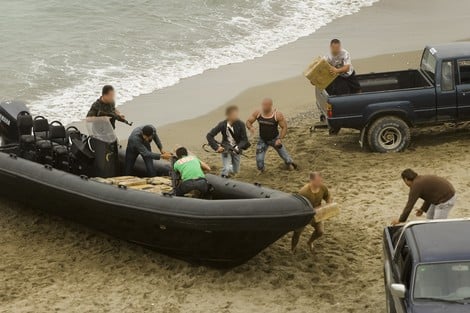 الداخلة .. الدرك يحبط عملية لتهريب المخدرات ويحجز 50 رزمة من مخدر الشيرا