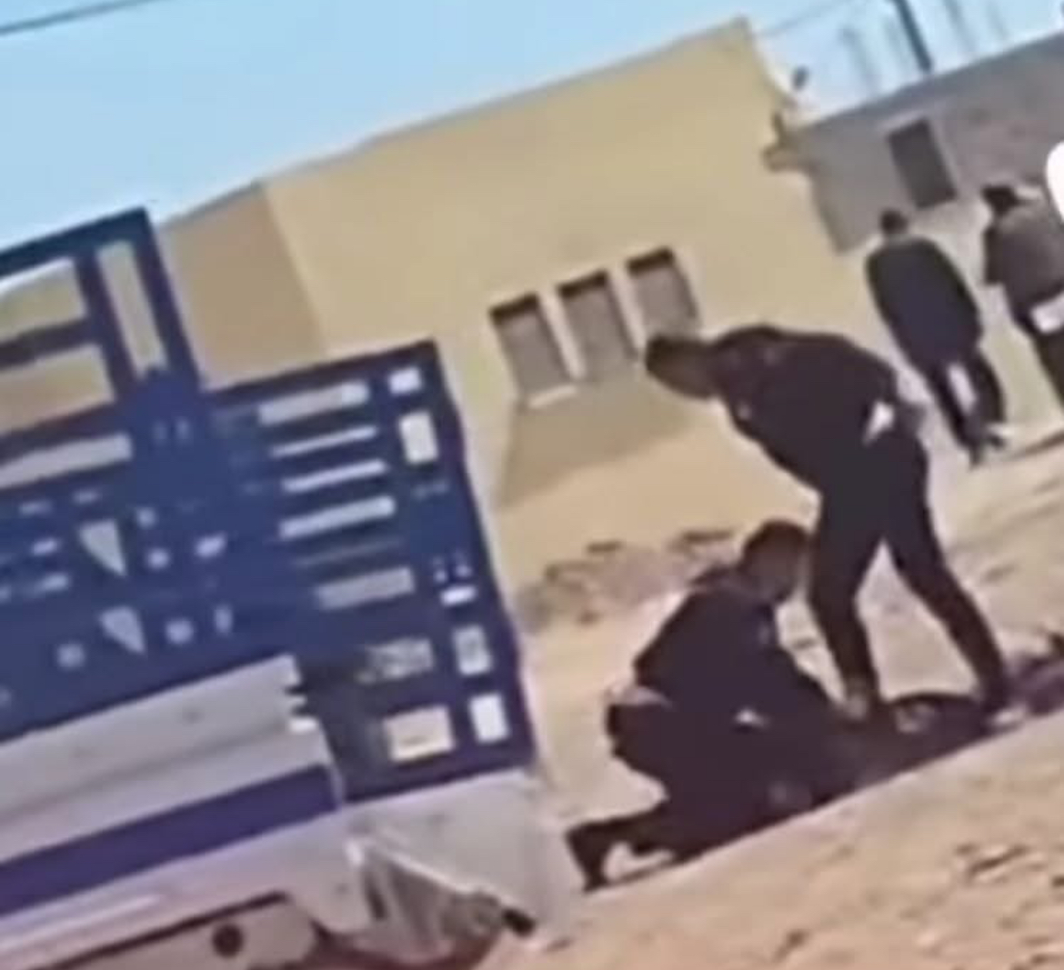 توقيف جانح بعد فراره من حادث سير ارتكبه بالسمارة بعد مقاومة عنيفة وواقعة إطلاق نار.