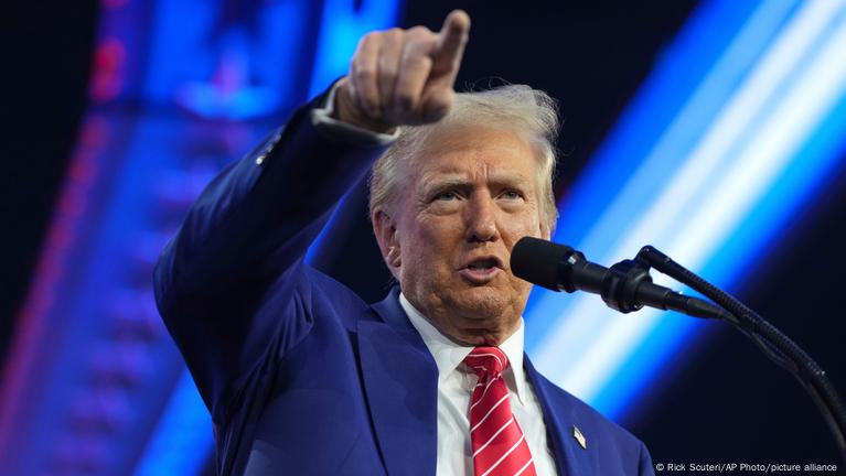 ترامب يلوح بعقوبات تجارية على إسبانيا لرفضها زيادة إنفاقها الدفاعي في إطار الناتو