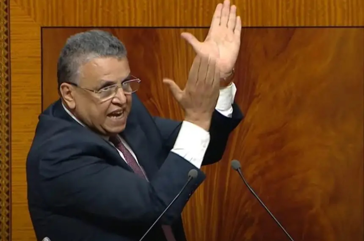 التسول الرقمي تحت مجهر العدالة.. وهبي يحذر ويكشف معطيات مثيرة