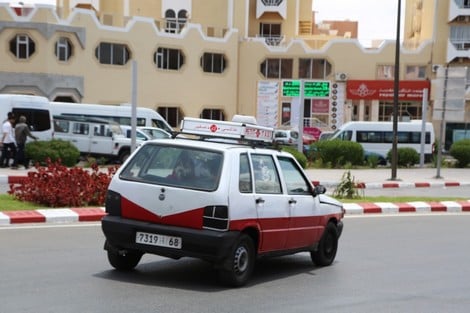سائق طاكسي في العيون “يضحي بالقانون” من أجل خروف العيد