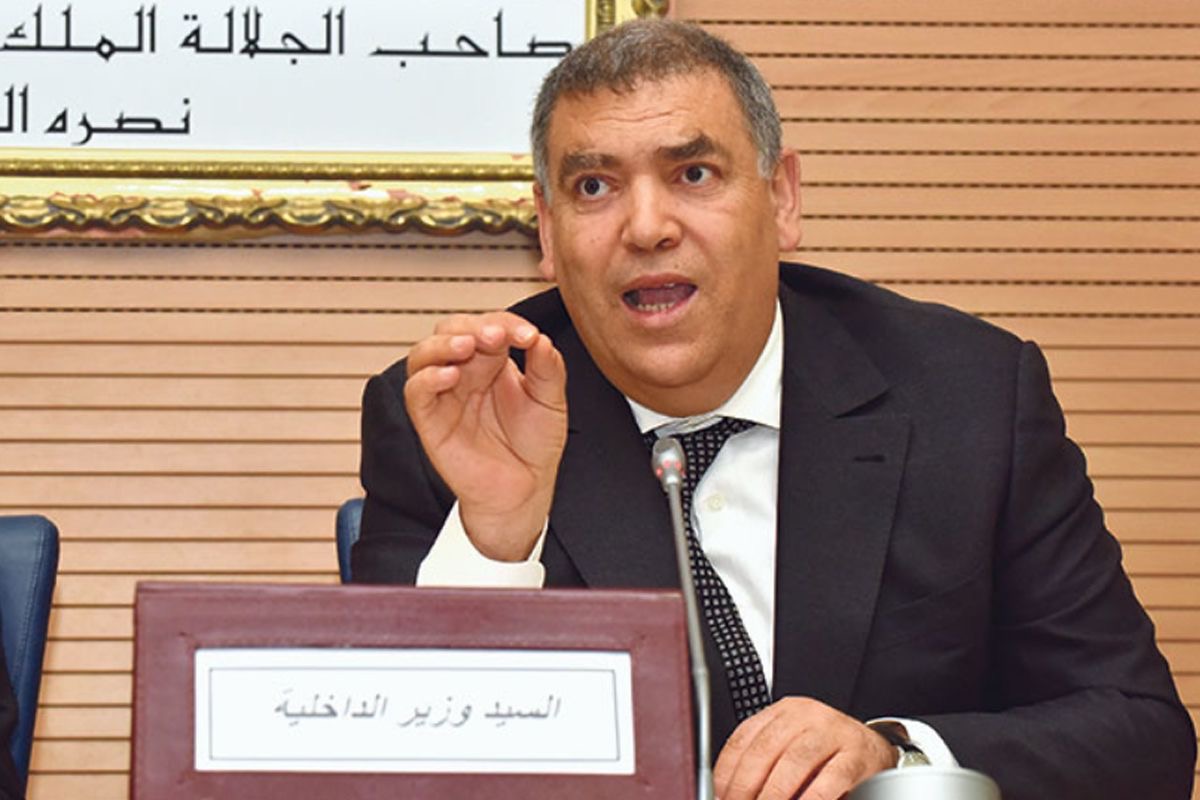 وزير الداخلية يستعرض التوجيهات الملكية في لقاء عمل مع الولاة والعمال