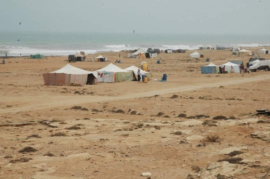 العطش يهدد ساكنة مخيم البورة …نداء استغاثة إلى سلطات طرفاية