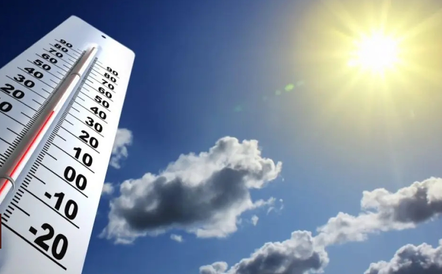 حرارة مفرطة ورياح قوية.. طقس استثنائي يطبع أجواء الجمعة بالمغرب