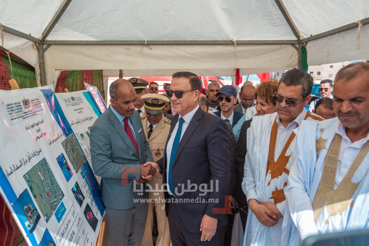 عامل إقليم بوجدور يعطي انطلاقة تشييد مخيم صيفي من الجيل الجديد بحمولة 1200 مستفيد ومسبح مغطى