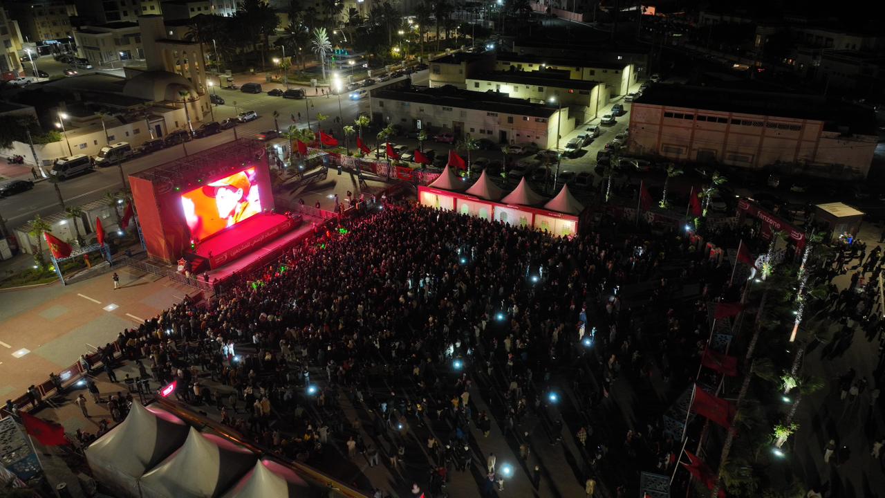 رئيس جماعة الداخلة يشارك الساكنة فرحة تأهل أسود الأطلس لنهائي أمم إفريقيا