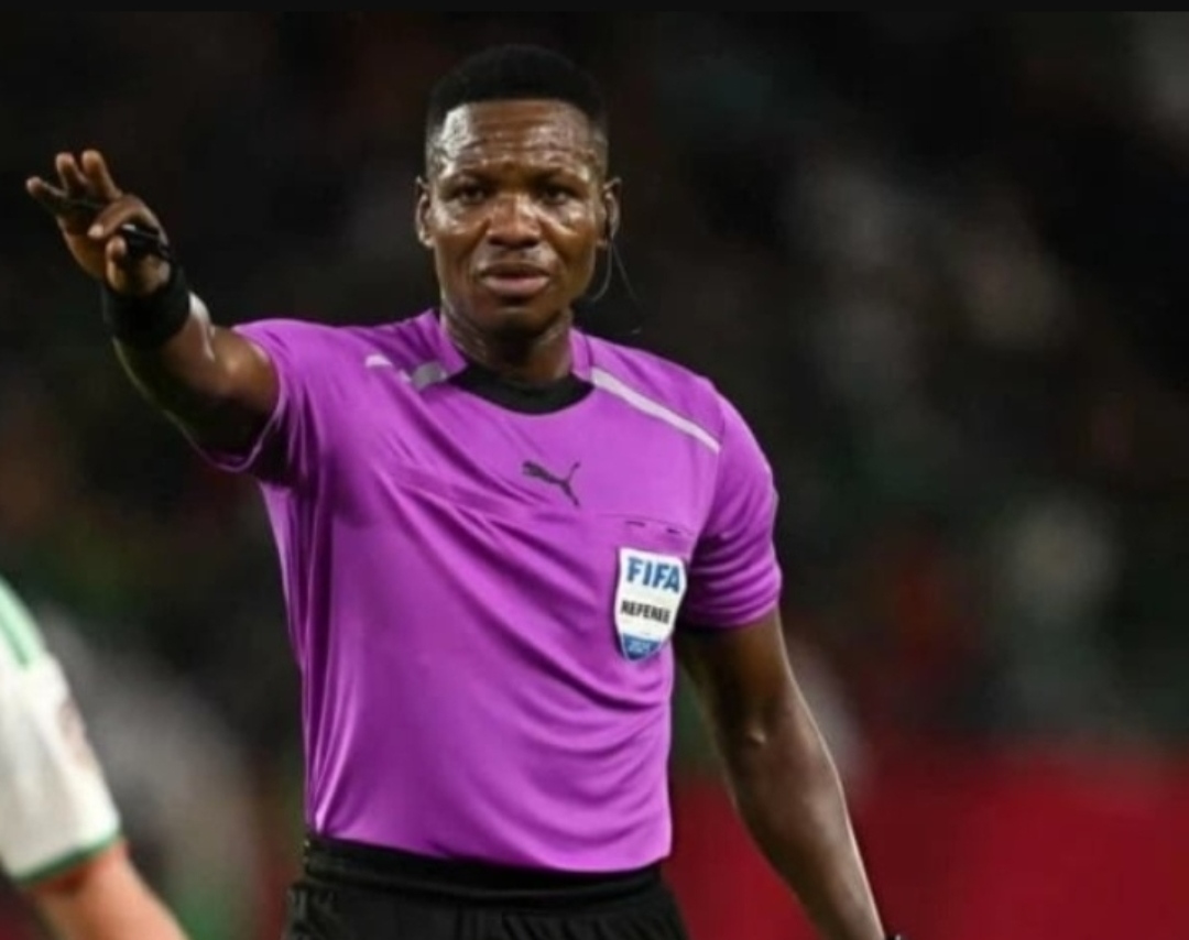 تعيين الطاقم التحكيمي لمباراة المغرب ونيجيريا في نصف نهائي كأس إفريقيا