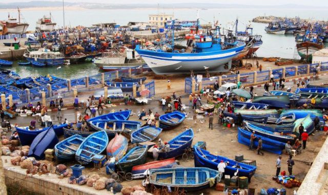 نقابة أرباب الصيد التقليدي بالعيون تدق ناقوس الخطر وتطالب بتسريع المشاريع التنموية وتعزيز السلامة البحرية