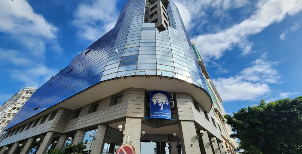 انخفاض قوي ببورصة الدار البيضاء.. مؤشر “مازي” يتراجع بـ7,80% وسط ضغوط بيعية مكثفة