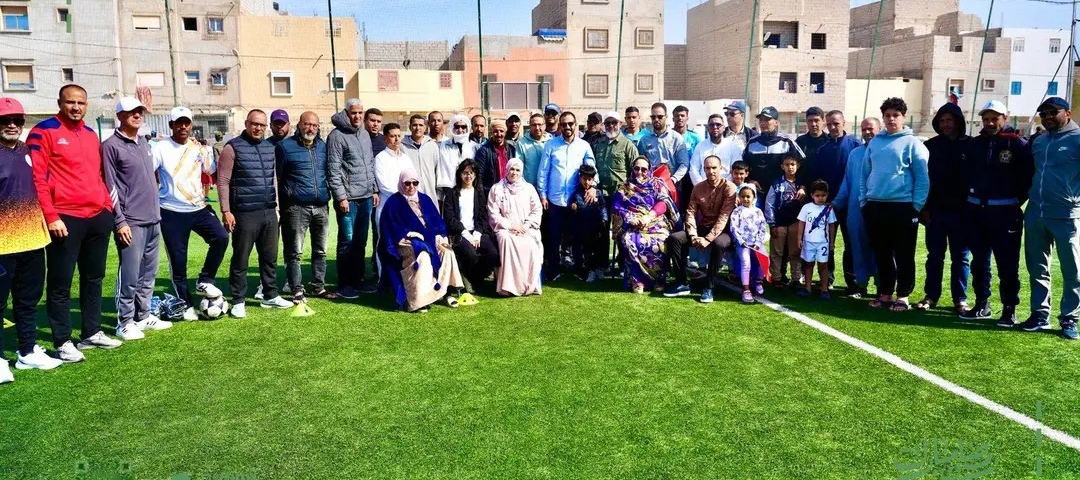 رئيس جماعة الداخلة يتفقد دوري الفئات الصغرى بملعب الأمل دعماً للمواهب الشابة خلال رمضان