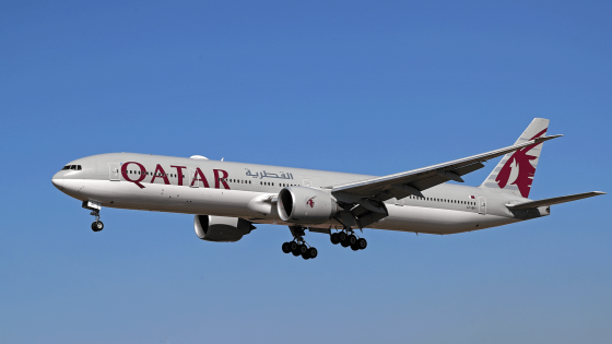 قطر تستأنف تدريجياً رحلات الطيران الأجنبية إلى مطار حمد الدولي بعد توقف بسبب التوترات الإقليمية