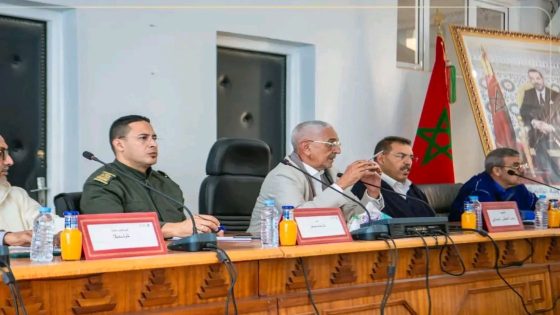 مجلس جماعة بوجدور يصادق في دورة ماي على ملتمس دعم التأهيل الحضري ويقرر إغلاق مقبرة الرحمة