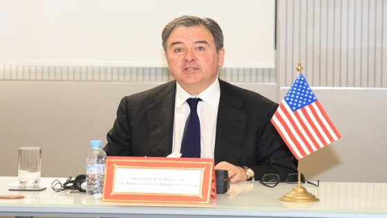 السفير الأمريكي يشيد بقوة الشراكة الاقتصادية بين المغرب وواشنطن