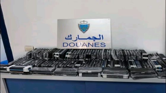 إحباط تهريب 398 هاتفاً مستعملاً بمعبر باب سبتة وتوقيف مشتبه فيه