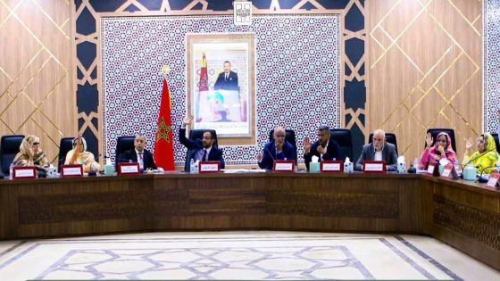 مجلس جماعة الداخلة يصادق بالإجماع على أربع نقاط استراتيجية خلال دورة استثنائية