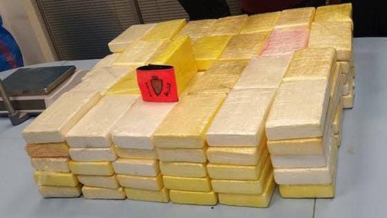 الكركرات.. إحباط تهريب 61 كيلوغرامًا من الكوكايين وتوقيف سائق شاحنة قادمة من إفريقيا جنوب الصحراء